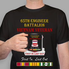 Load image into Gallery viewer, 65TH ENGINEER BATTALION Premium T-Shirt Sweatshirt Hoodie For Men